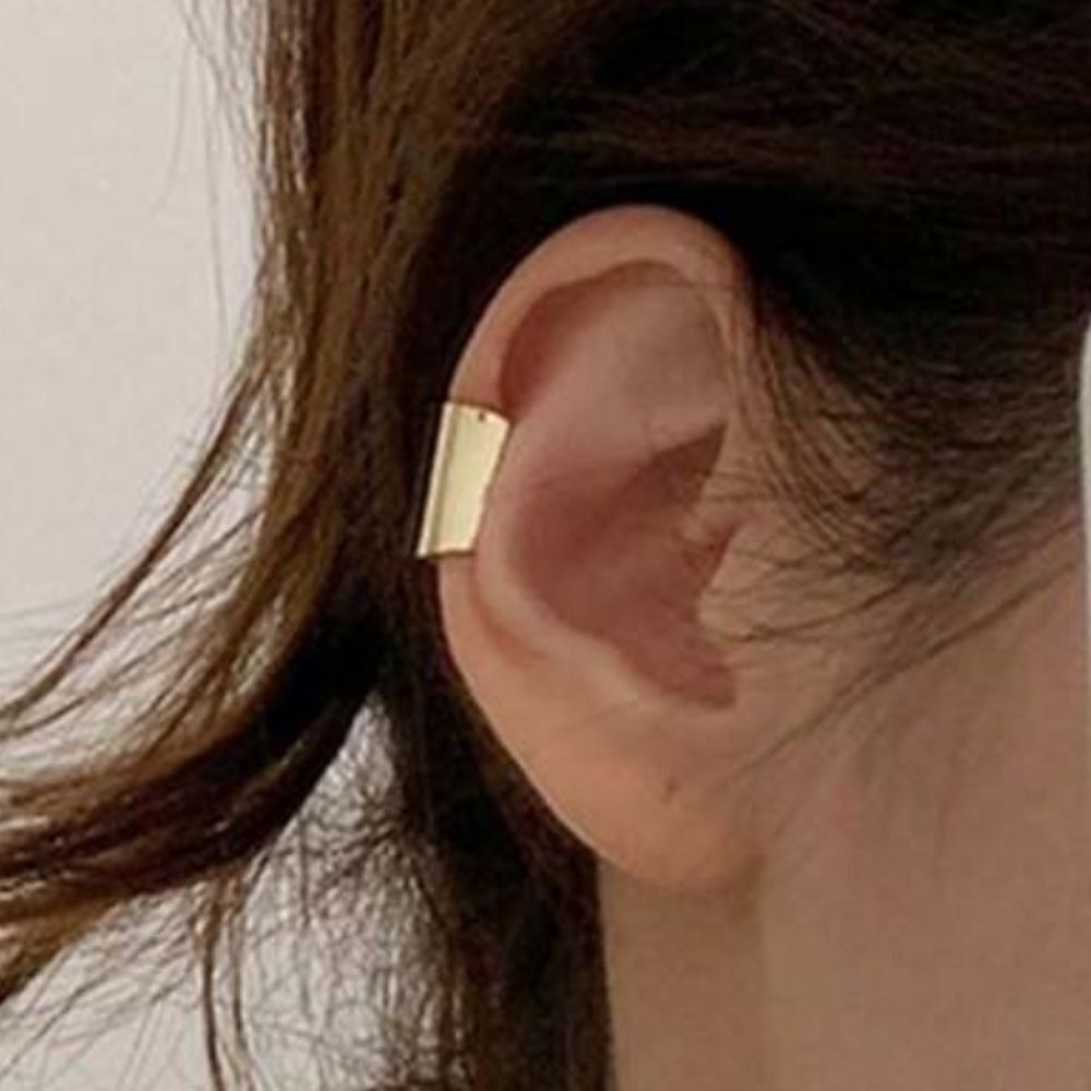 Gold Ear Cuff M1430